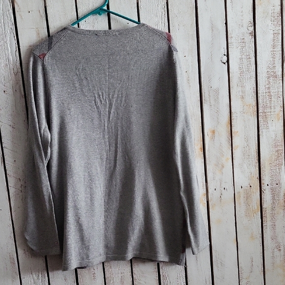 Tommy Hilfiger Gray and Red V-Neck Sweater - Picture 2 of 3